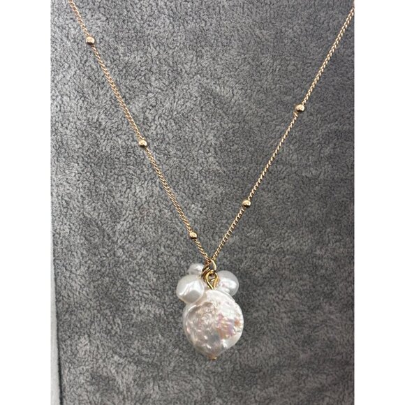 Gold Tone Double Chain Necklace With Fux Freshwater Pearl Cluster Pendant - Picture 5 of 9